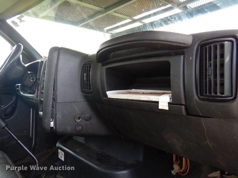 image for item IT9257 2004 GMC C7500  forestry bucket truck