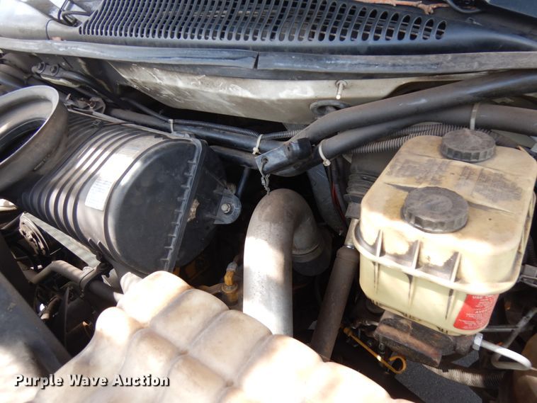 image for item IT9257 2004 GMC C7500  forestry bucket truck