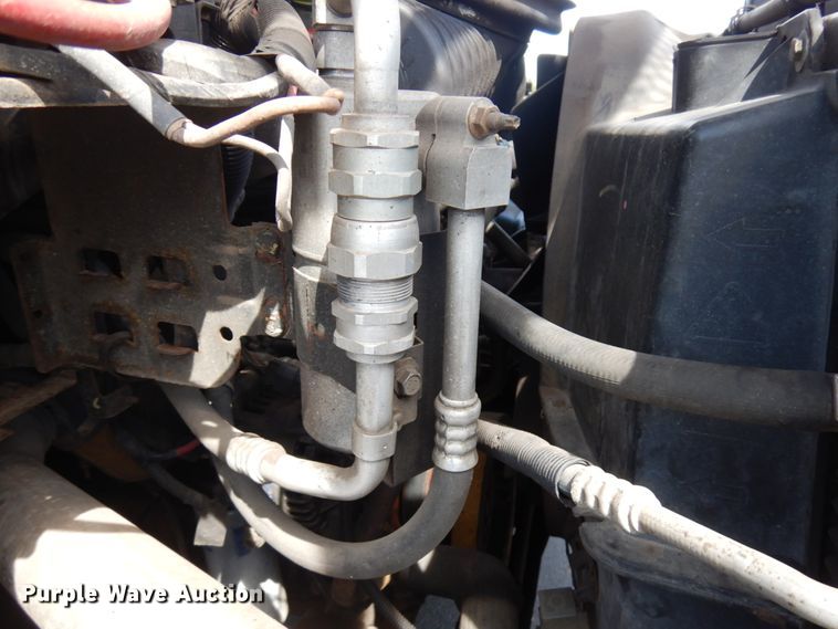 image for item IT9257 2004 GMC C7500  forestry bucket truck