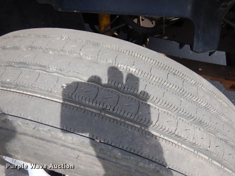 image for item IT9257 2004 GMC C7500  forestry bucket truck