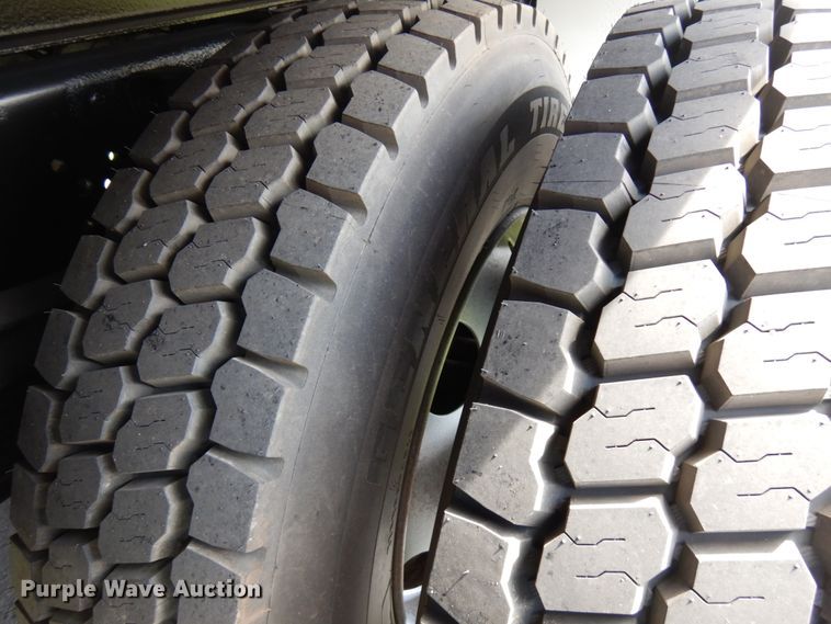 image for item IT9257 2004 GMC C7500  forestry bucket truck