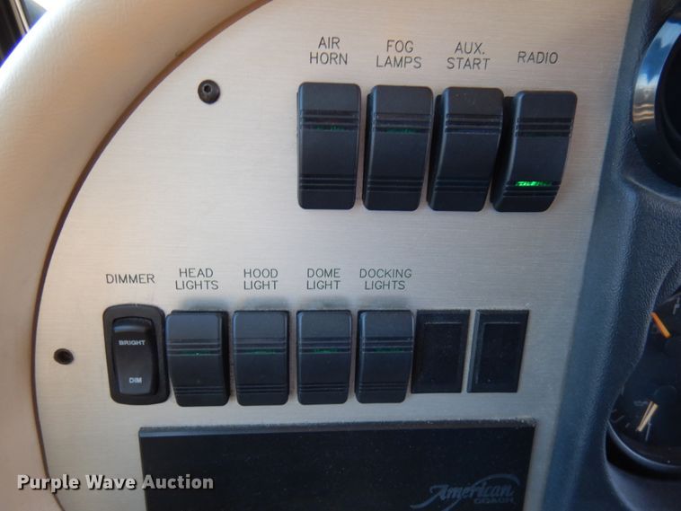 image for item IT9311 2006 Fleetwood American Tradition  RV