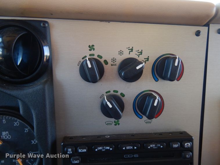 image for item IT9311 2006 Fleetwood American Tradition  RV