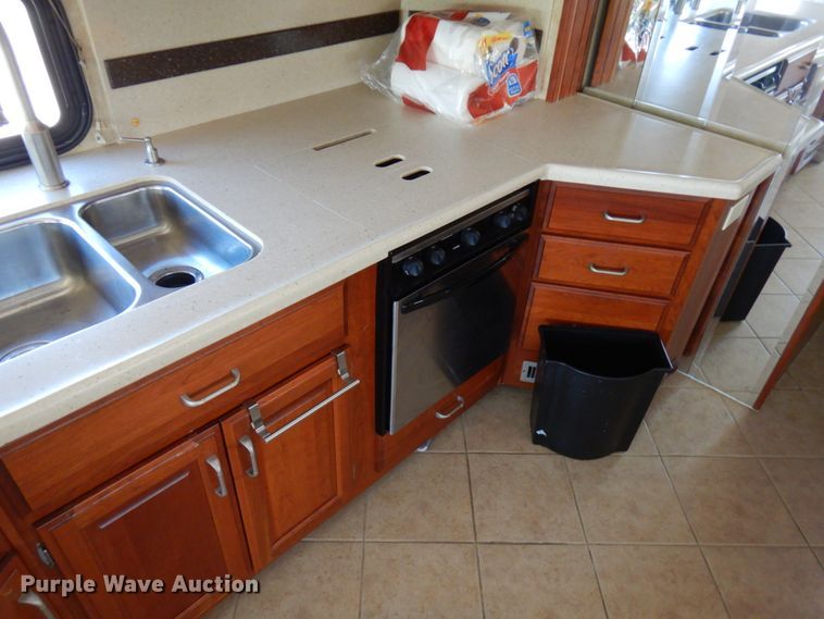 image for item IT9311 2006 Fleetwood American Tradition  RV