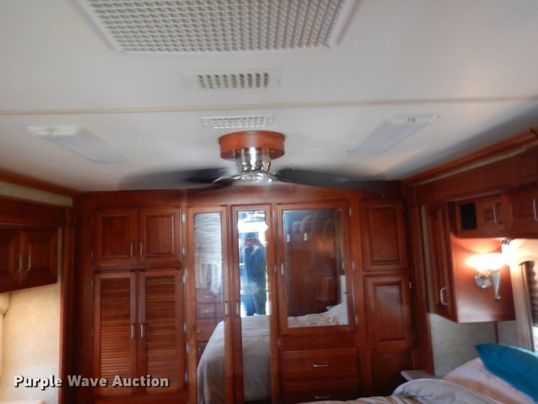 image for item IT9311 2006 Fleetwood American Tradition  RV