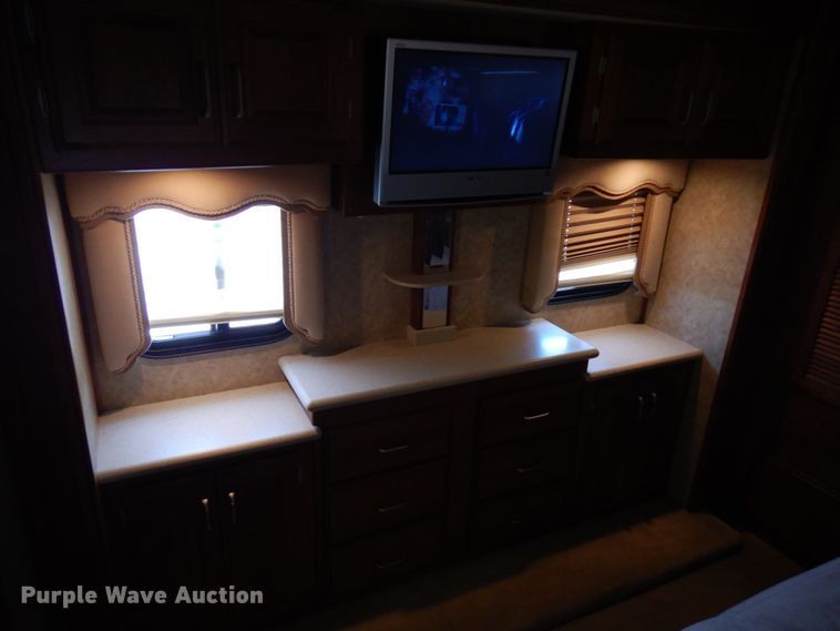 image for item IT9311 2006 Fleetwood American Tradition  RV