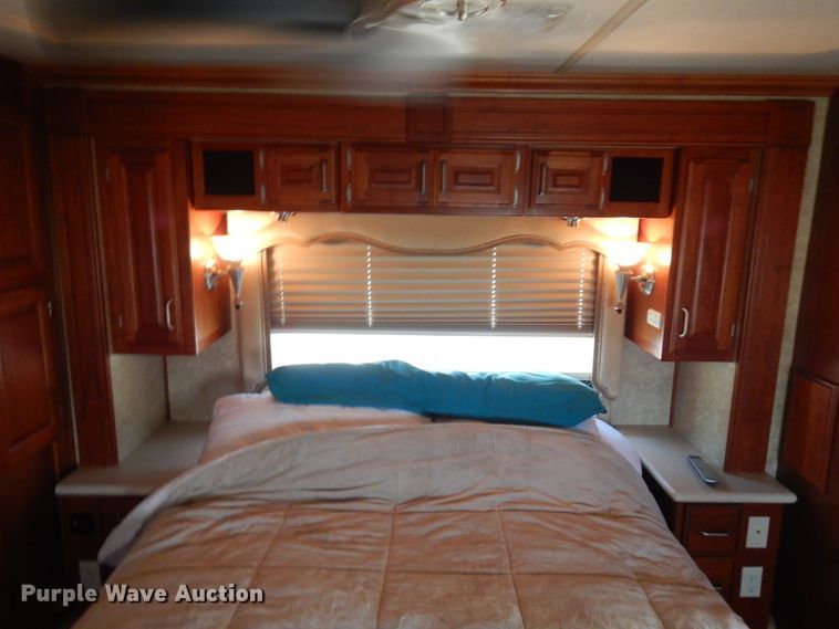 image for item IT9311 2006 Fleetwood American Tradition  RV