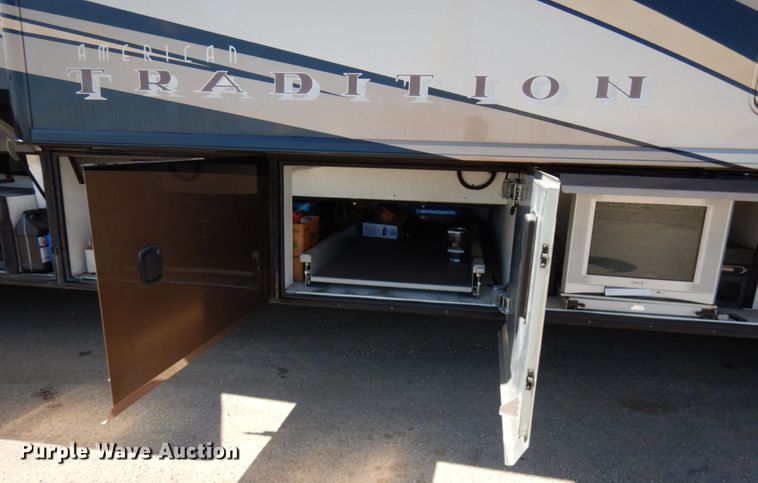 image for item IT9311 2006 Fleetwood American Tradition  RV