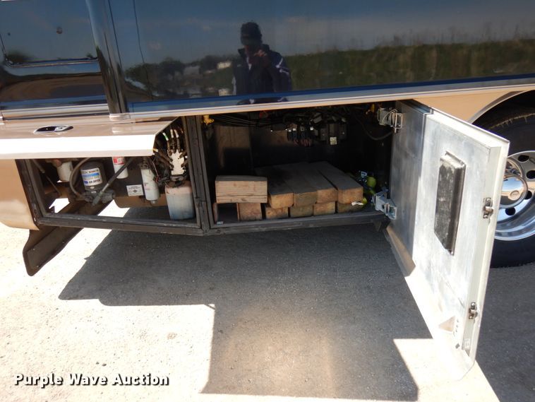 image for item IT9311 2006 Fleetwood American Tradition  RV