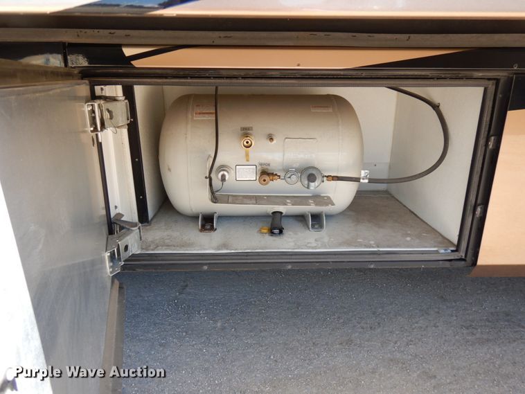 image for item IT9311 2006 Fleetwood American Tradition  RV