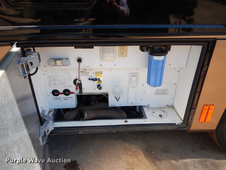 image for item IT9311 2006 Fleetwood American Tradition  RV