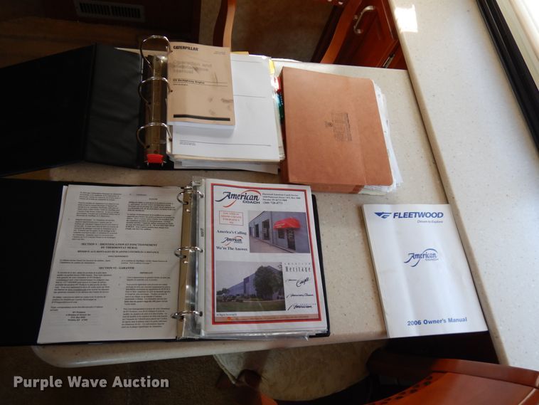 image for item IT9311 2006 Fleetwood American Tradition  RV