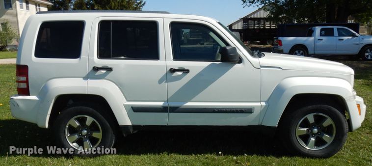 image for item IT9377 2008 Jeep Liberty  SUV