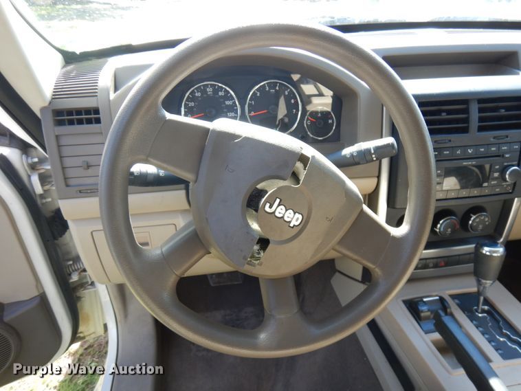 image for item IT9377 2008 Jeep Liberty  SUV