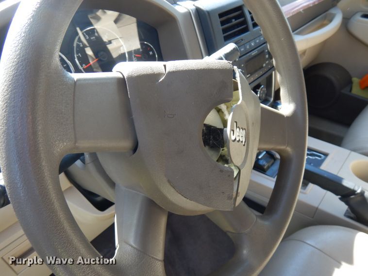 image for item IT9377 2008 Jeep Liberty  SUV