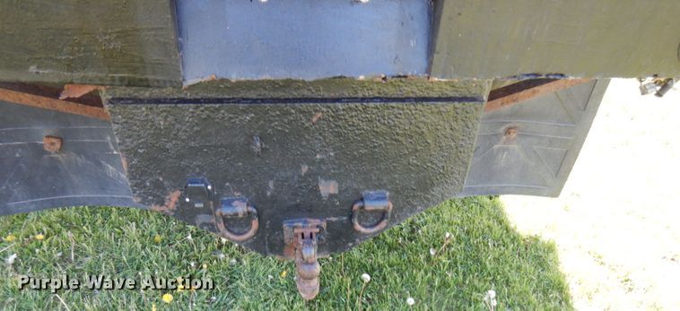 image for item IT9378 2001 International 4700  forestry bucket truck