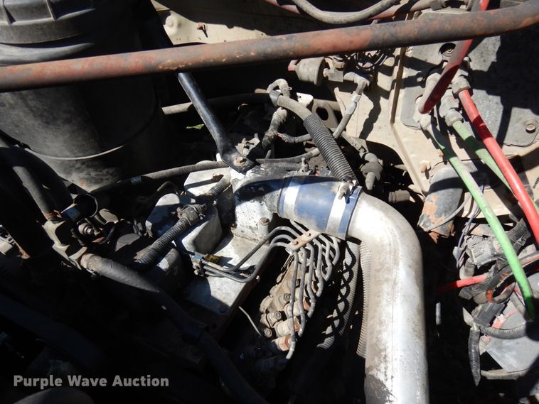 image for item IT9379 1998 Ford F800  dump flatbed truck