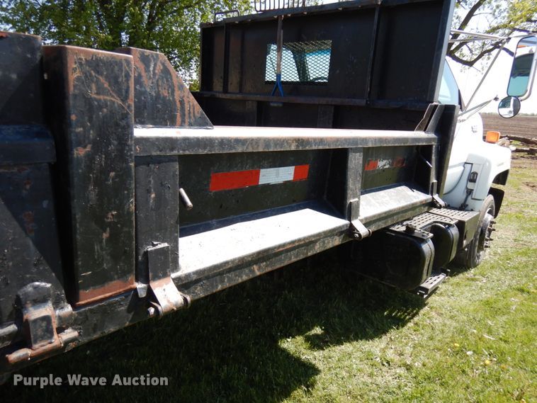image for item IT9380 1996 GMC TopKick 6500  dump flatbed truck