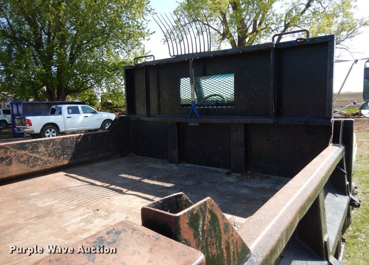 image for item IT9380 1996 GMC TopKick 6500  dump flatbed truck