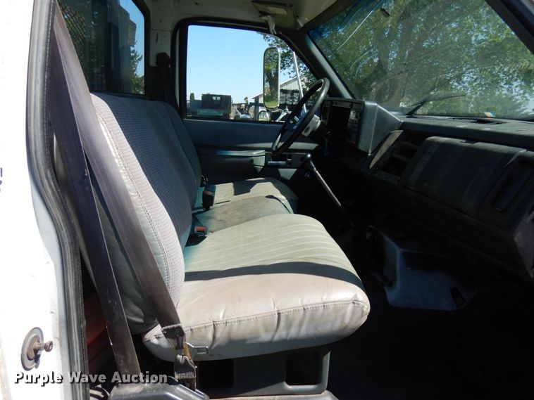 image for item IT9380 1996 GMC TopKick 6500  dump flatbed truck