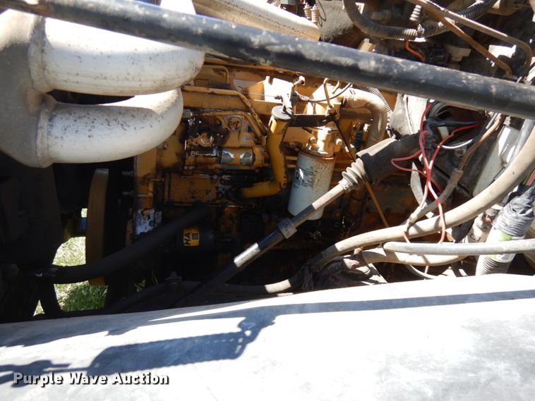 image for item IT9380 1996 GMC TopKick 6500  dump flatbed truck