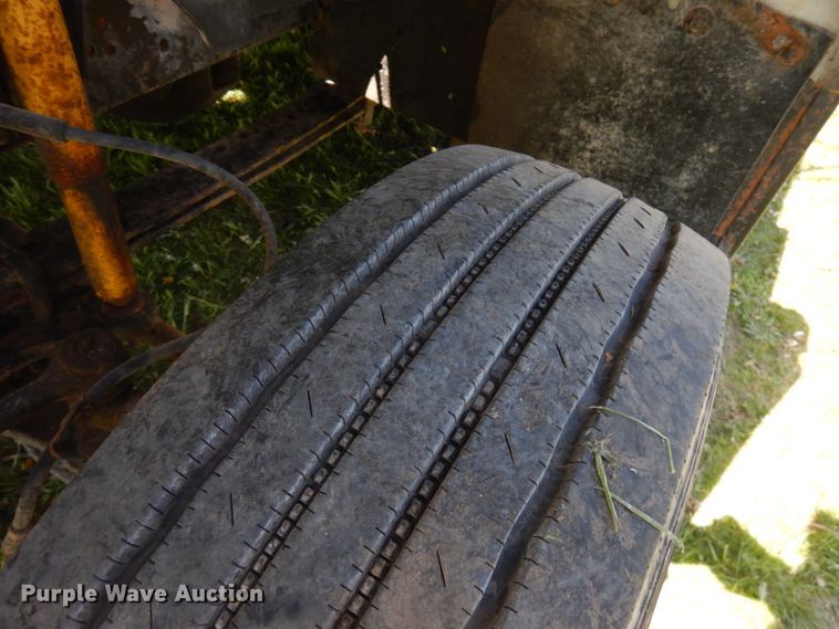 image for item IT9380 1996 GMC TopKick 6500  dump flatbed truck