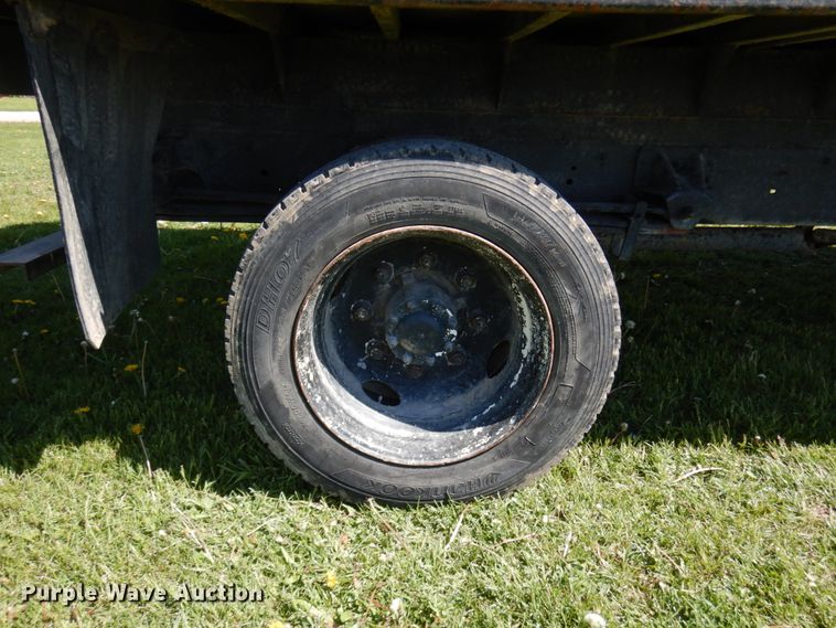 image for item IT9380 1996 GMC TopKick 6500  dump flatbed truck