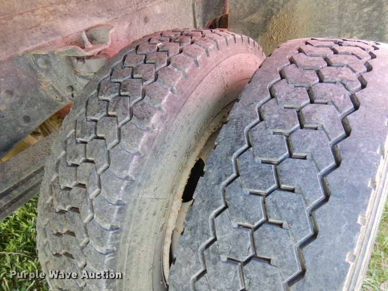 image for item IT9380 1996 GMC TopKick 6500  dump flatbed truck