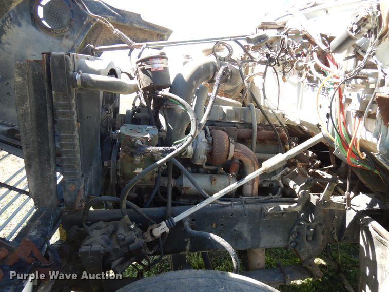 image for item IT9381 1985 Ford L8000  dump truck