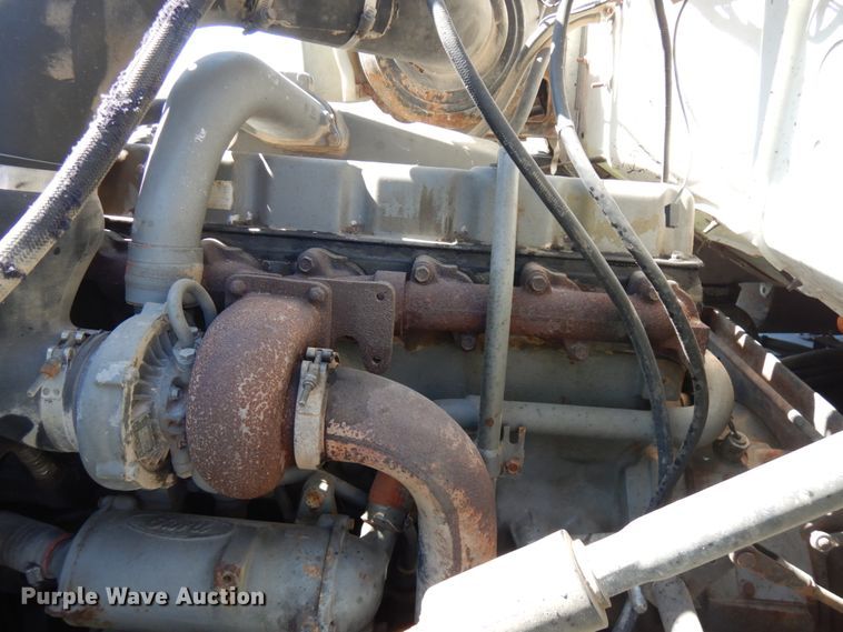 image for item IT9381 1985 Ford L8000  dump truck