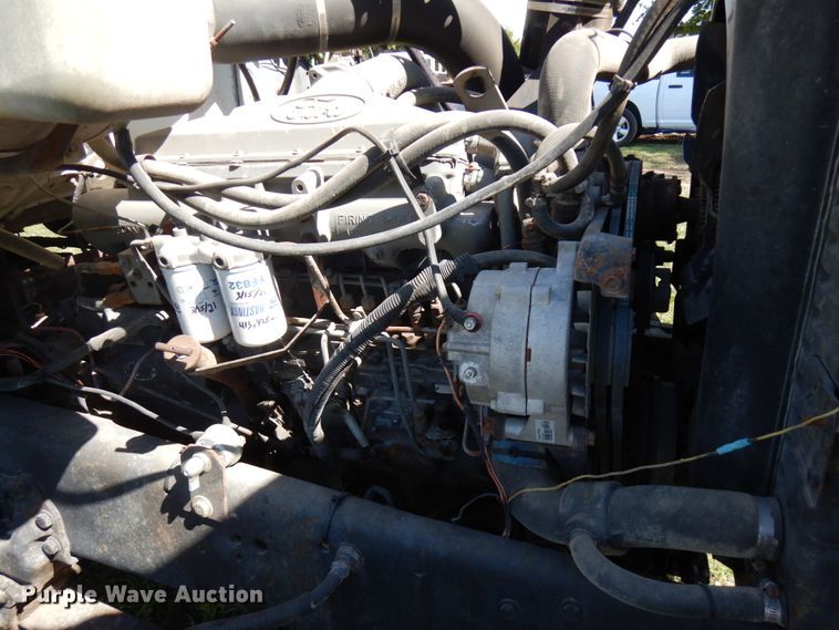 image for item IT9381 1985 Ford L8000  dump truck