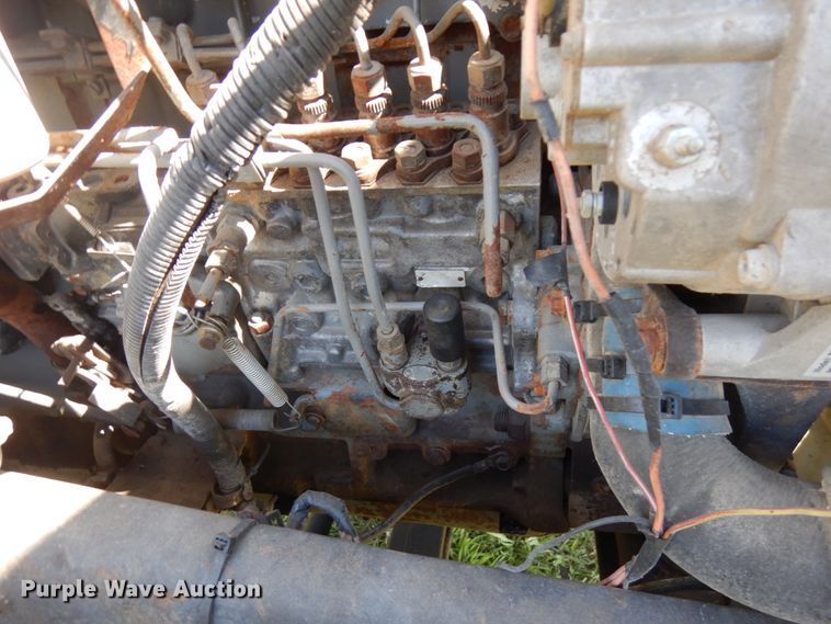 image for item IT9381 1985 Ford L8000  dump truck