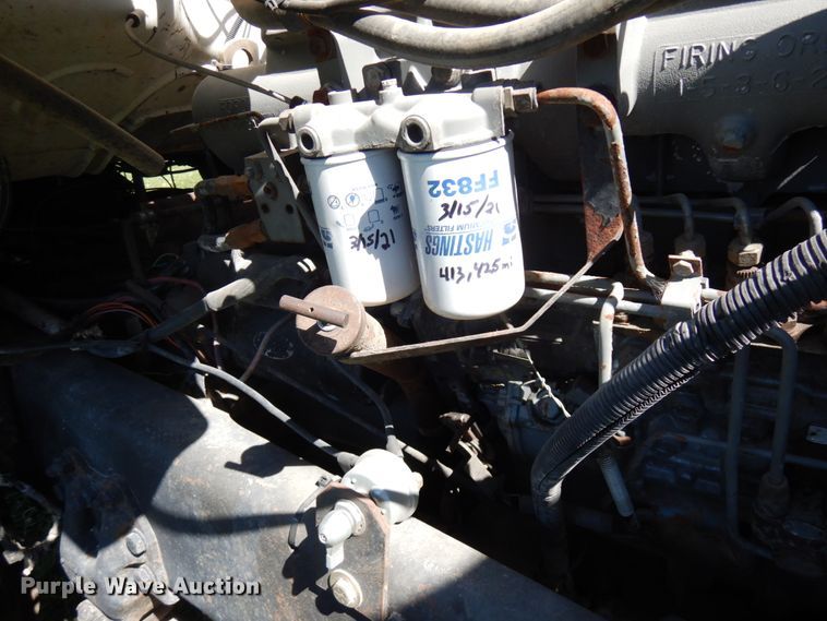 image for item IT9381 1985 Ford L8000  dump truck