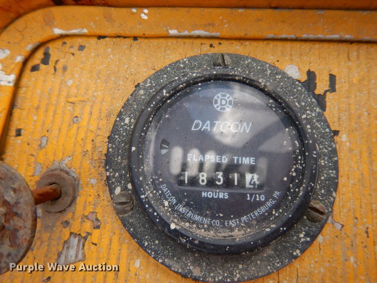 image for item IT9383 Hyster S40B  forklift