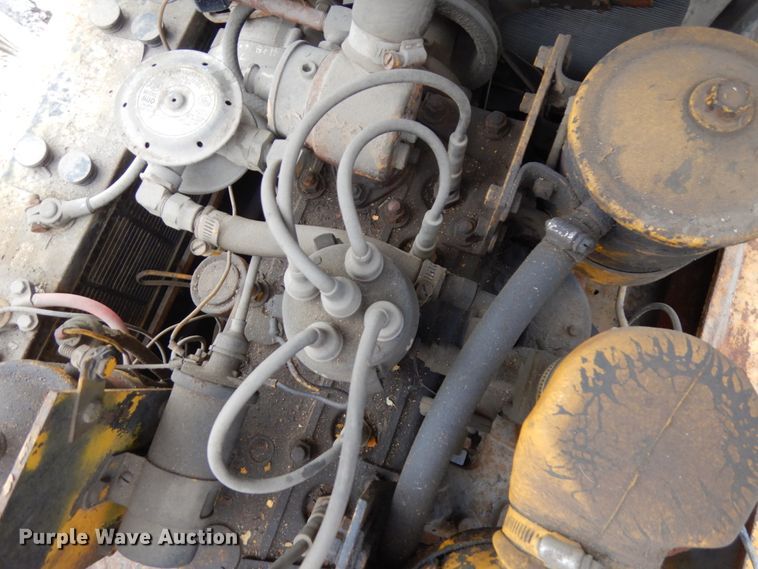 image for item IT9383 Hyster S40B  forklift