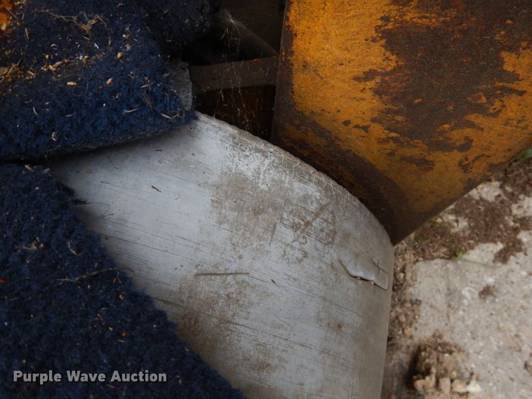 image for item IT9383 Hyster S40B  forklift