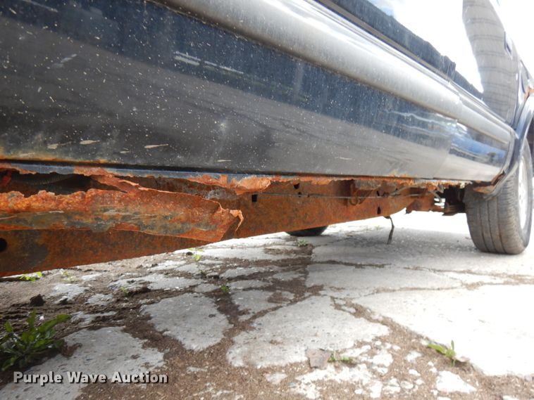 image for item IT9397 2001 Chevrolet S10  Crew Cab pickup truck