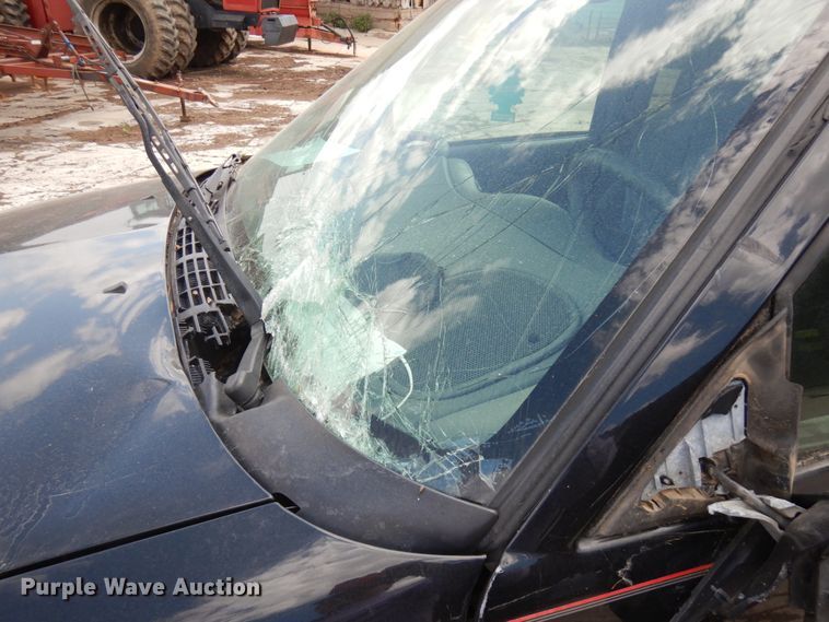 image for item IT9397 2001 Chevrolet S10  Crew Cab pickup truck