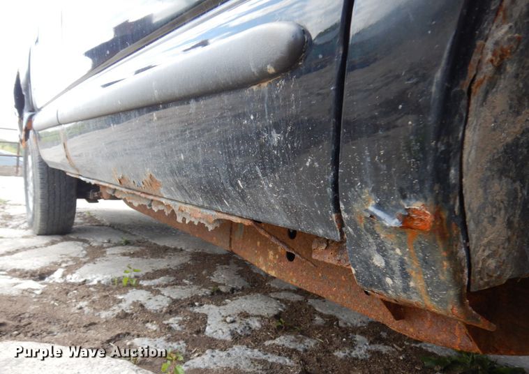 image for item IT9397 2001 Chevrolet S10  Crew Cab pickup truck