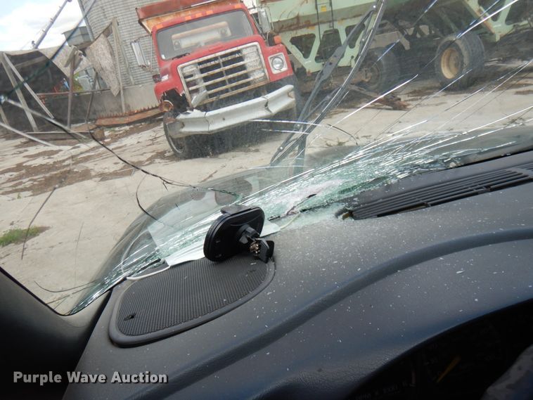 image for item IT9397 2001 Chevrolet S10  Crew Cab pickup truck