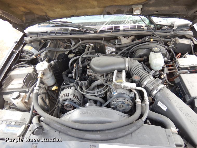 image for item IT9397 2001 Chevrolet S10  Crew Cab pickup truck