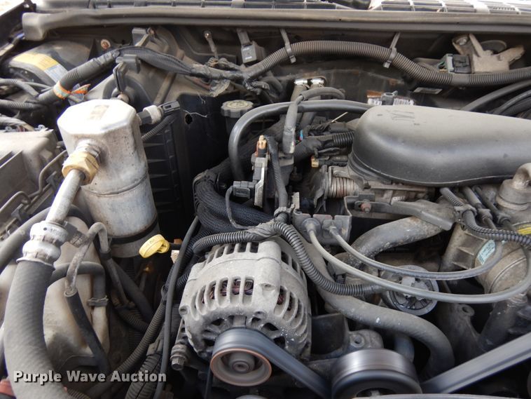 image for item IT9397 2001 Chevrolet S10  Crew Cab pickup truck