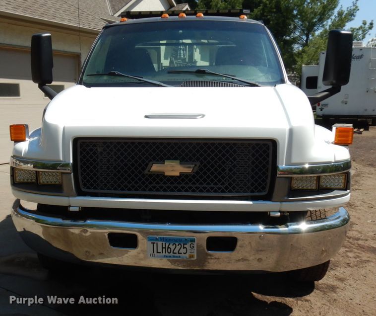 image for item IT9413 2003 Chevrolet C4500  tow truck