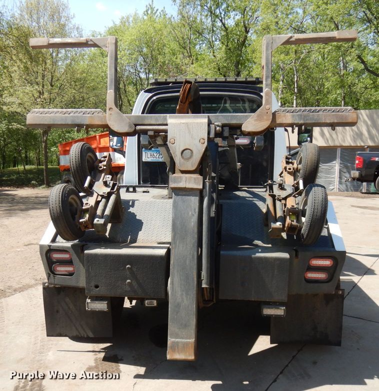 image for item IT9413 2003 Chevrolet C4500  tow truck