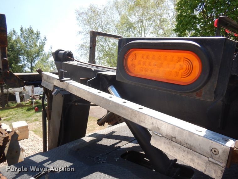 image for item IT9413 2003 Chevrolet C4500  tow truck