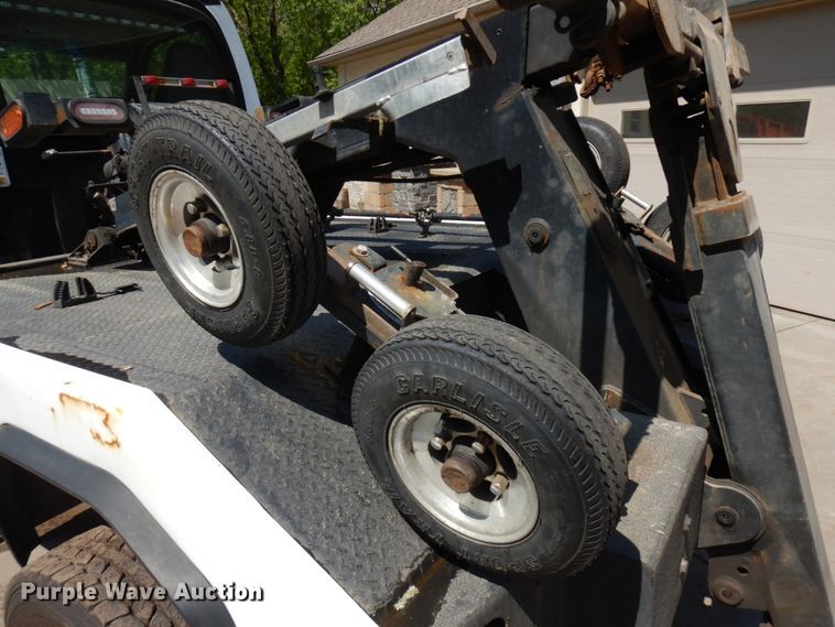 image for item IT9413 2003 Chevrolet C4500  tow truck