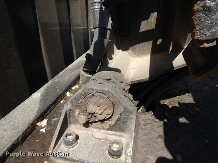 image for item IT9413 2003 Chevrolet C4500  tow truck