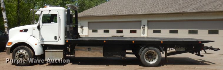 image for item IT9414 2014 Peterbilt 337  rollback truck
