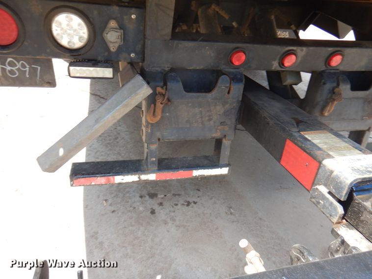 image for item IT9414 2014 Peterbilt 337  rollback truck