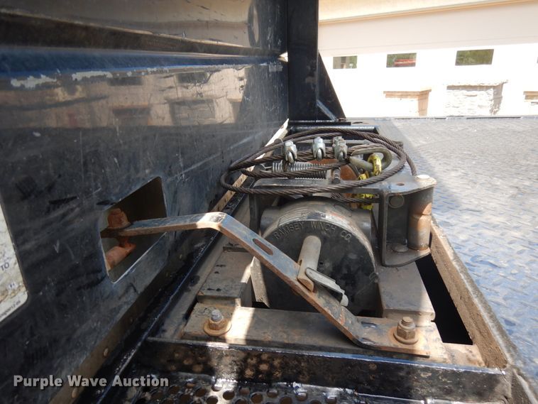 image for item IT9414 2014 Peterbilt 337  rollback truck